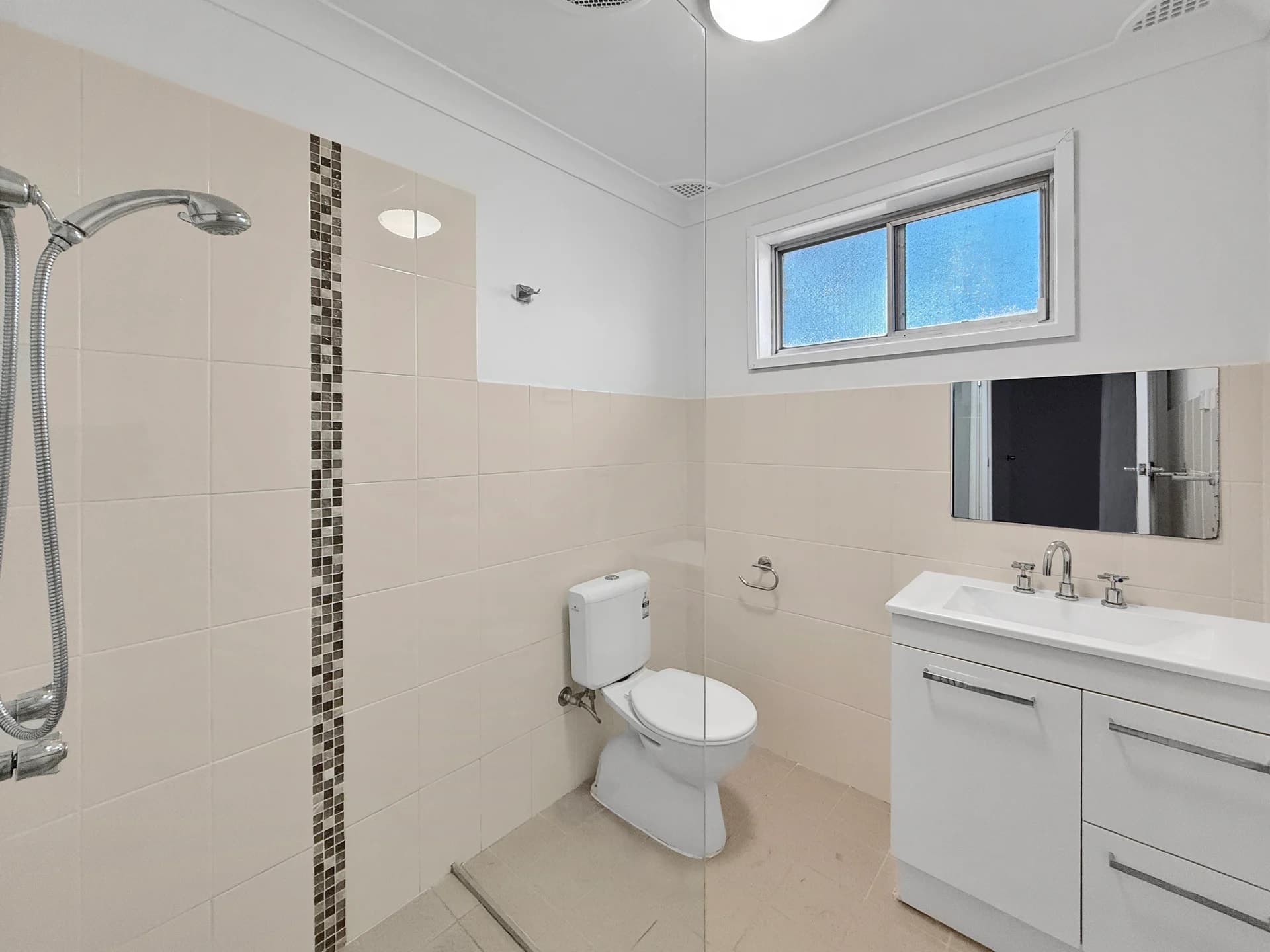 2/22 David Avenue, OAK FLATS NSW 2529, Oak Flats - Thumbnail 5