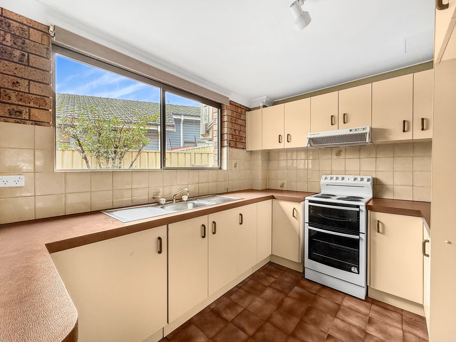1/8 Farmborough Road, UNANDERRA NSW 2526, Unanderra - Thumbnail 7