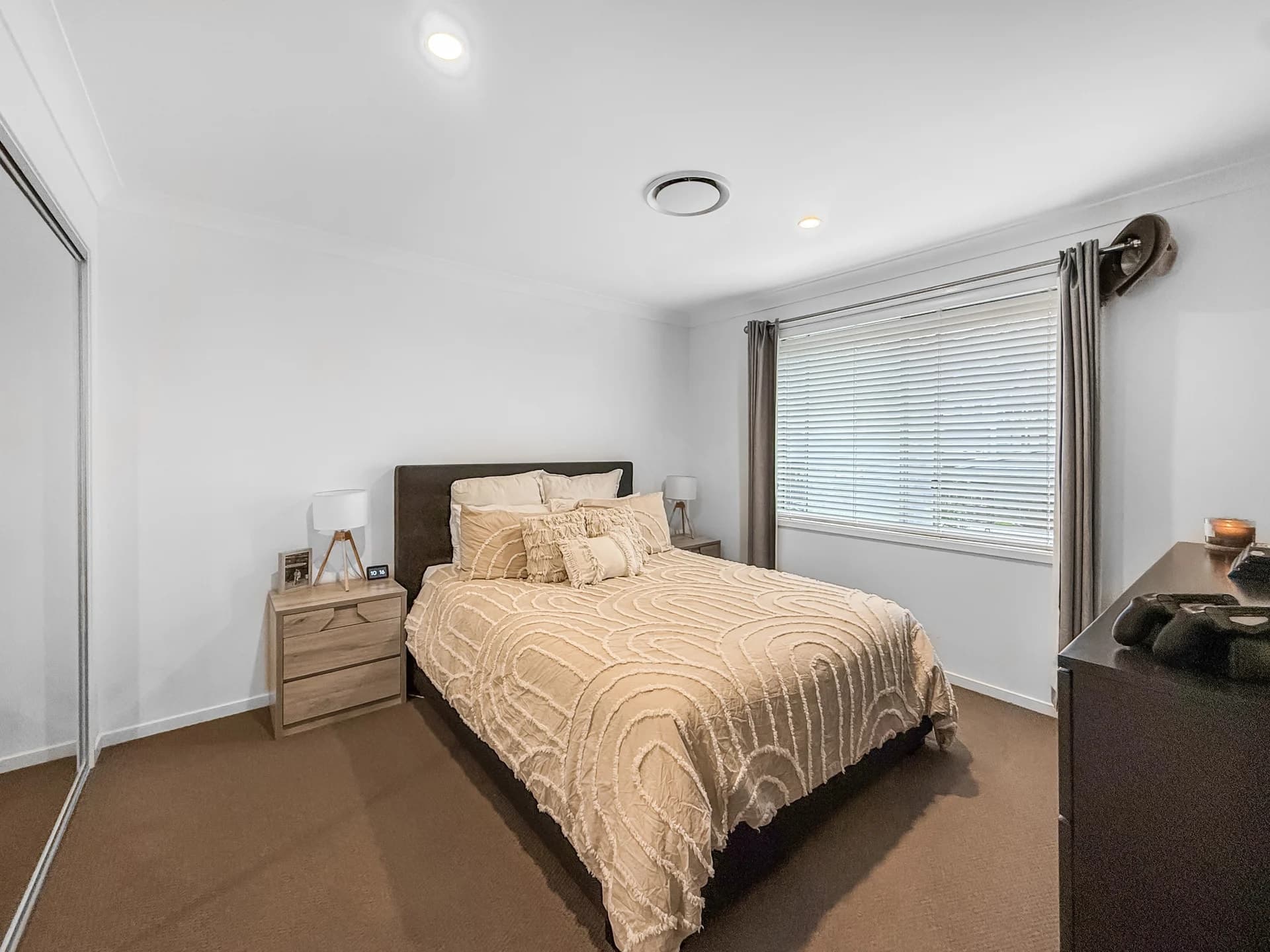 6 Bendalong Street, TULLIMBAR NSW 2527, Tullimbar - Thumbnail 2