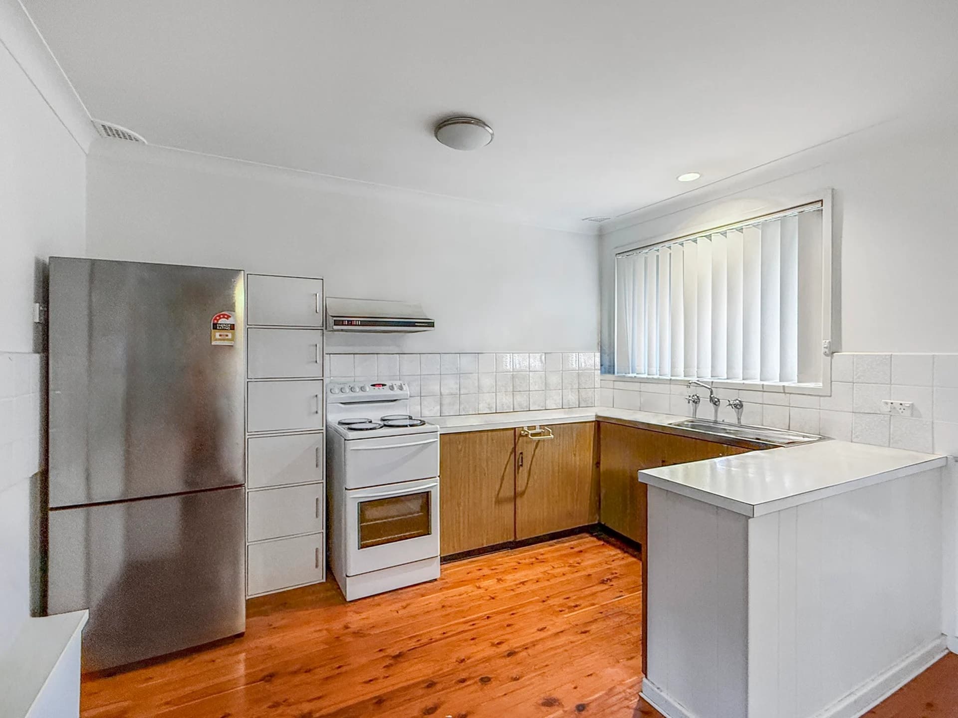 12 Grafton Avenue, FIGTREE NSW 2525, Figtree - Thumbnail 2