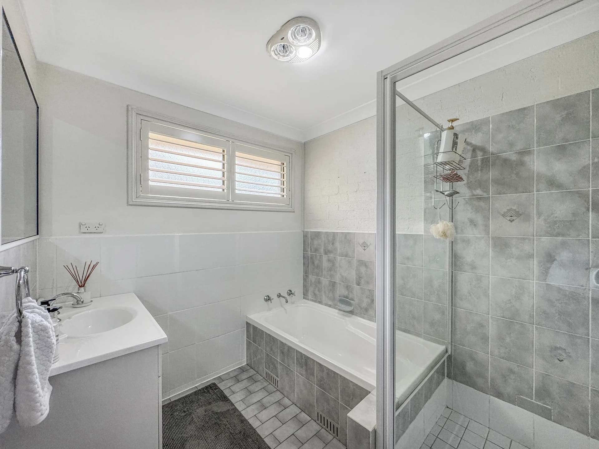 2/46 Cummins Street, UNANDERRA NSW 2526, Unanderra - Thumbnail 4