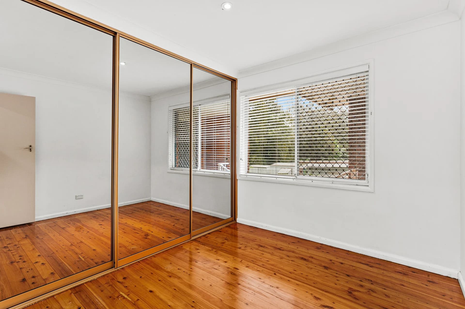 2/56 Lakelands Drive, DAPTO NSW 2530, Dapto - Thumbnail 2