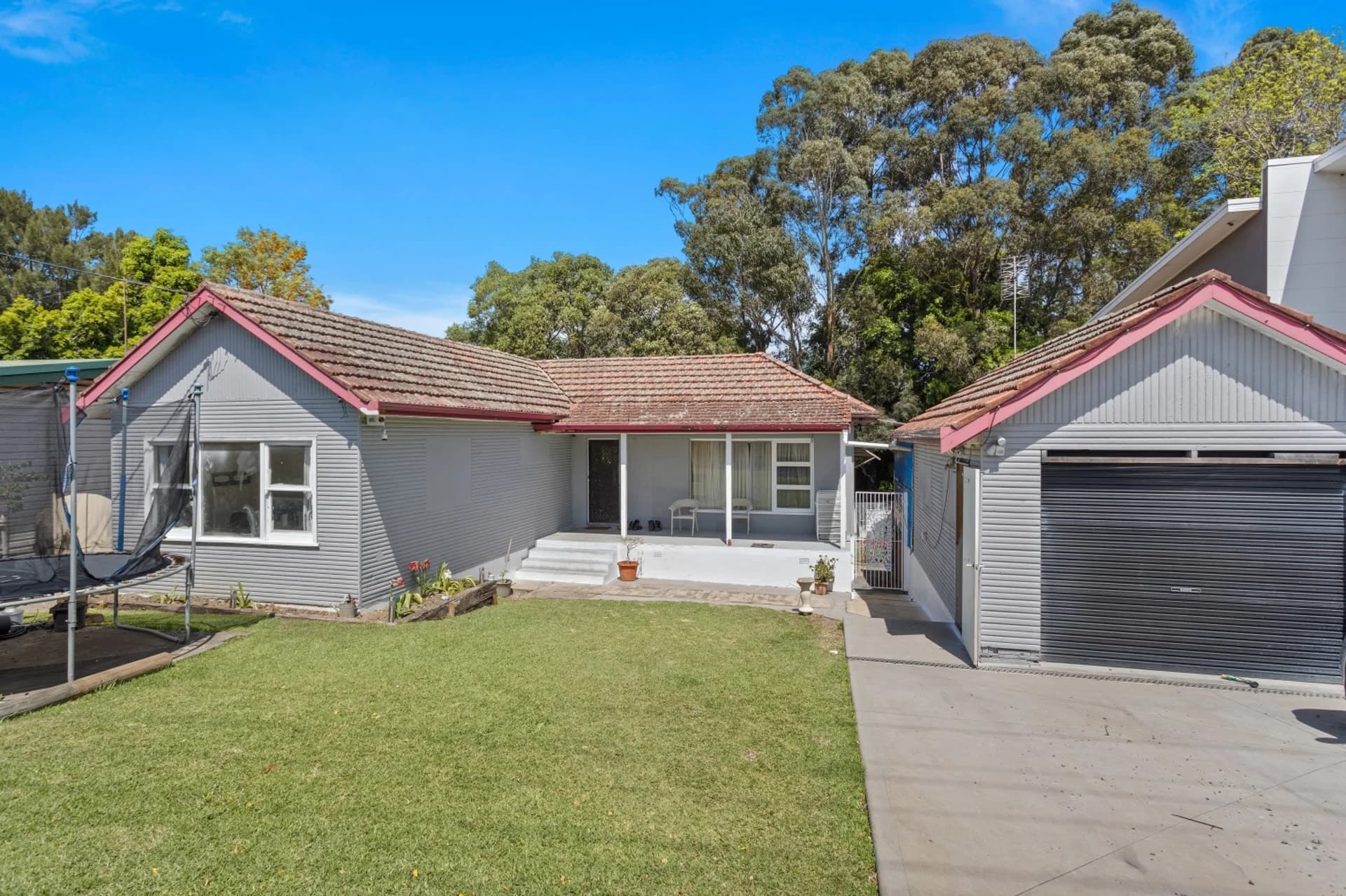 149 Gladstone Avenue, MOUNT SAINT THOMAS NSW 2500, Spring Hill - Image 1