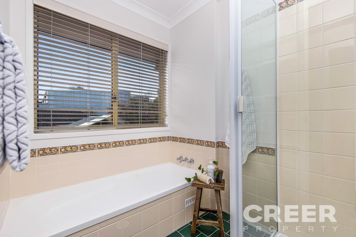 22 Sundew Close, Garden Suburb, Garden Suburb - Thumbnail 5