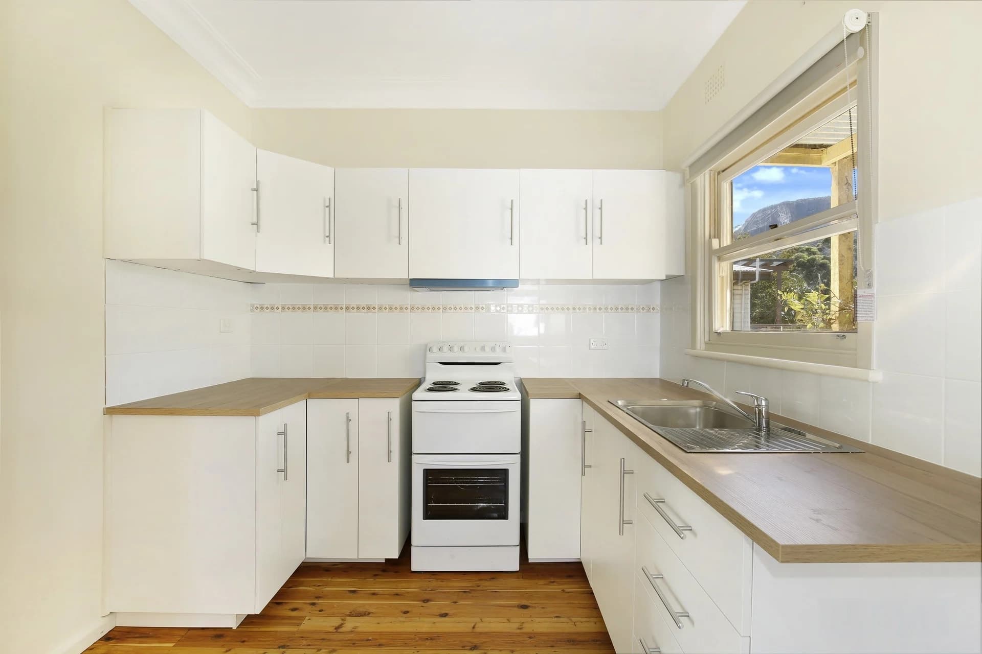 130 Mount Keira Road, WEST WOLLONGONG NSW 2500, Mount Keira - Thumbnail 2
