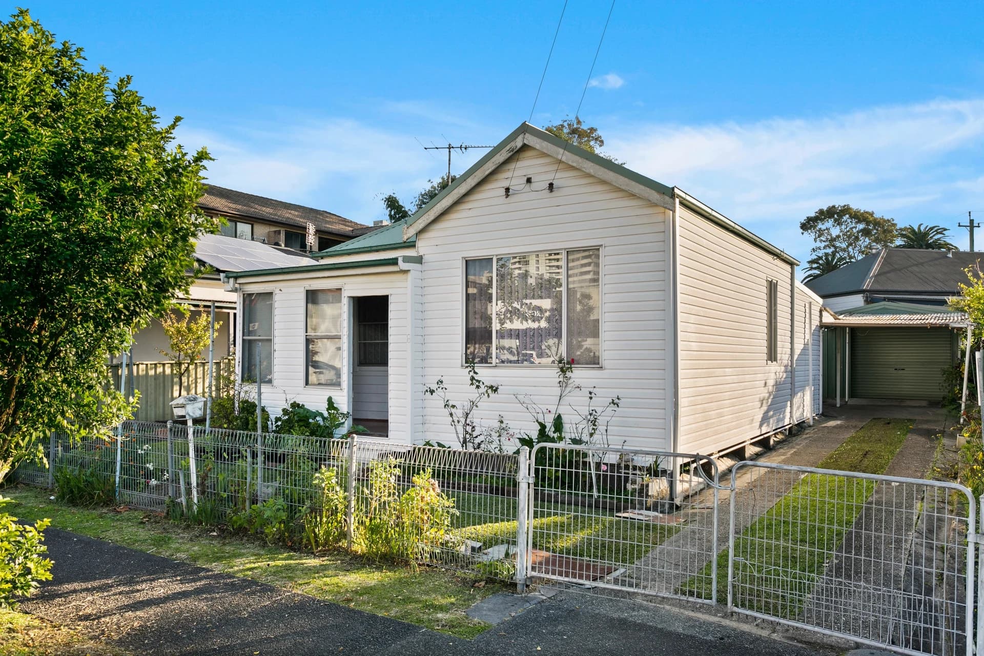 8 Denison Street, WOLLONGONG NSW 2500, Wollongong - Image 1