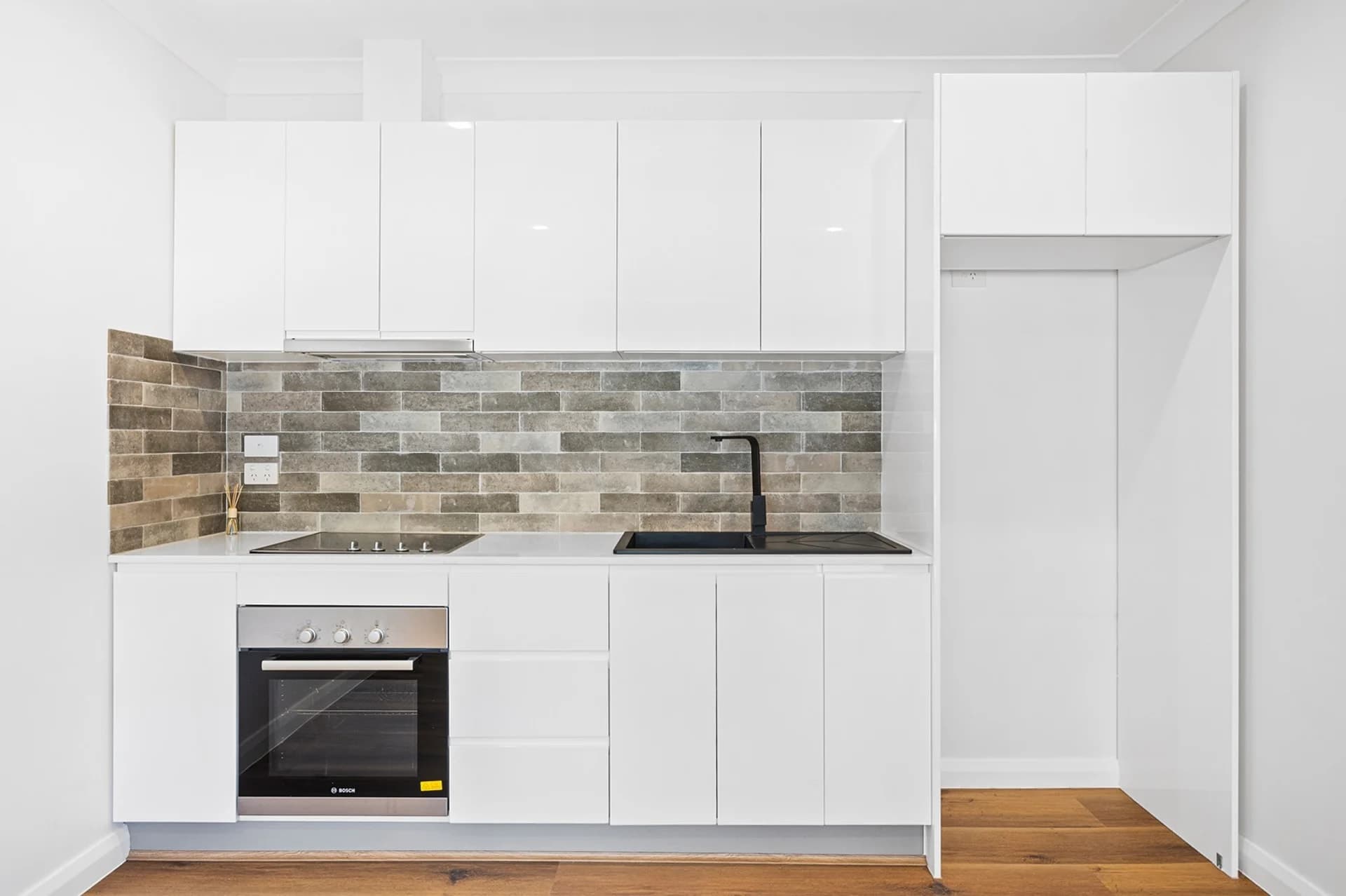 12 Wade Street, FIGTREE NSW 2525, Figtree - Thumbnail 4