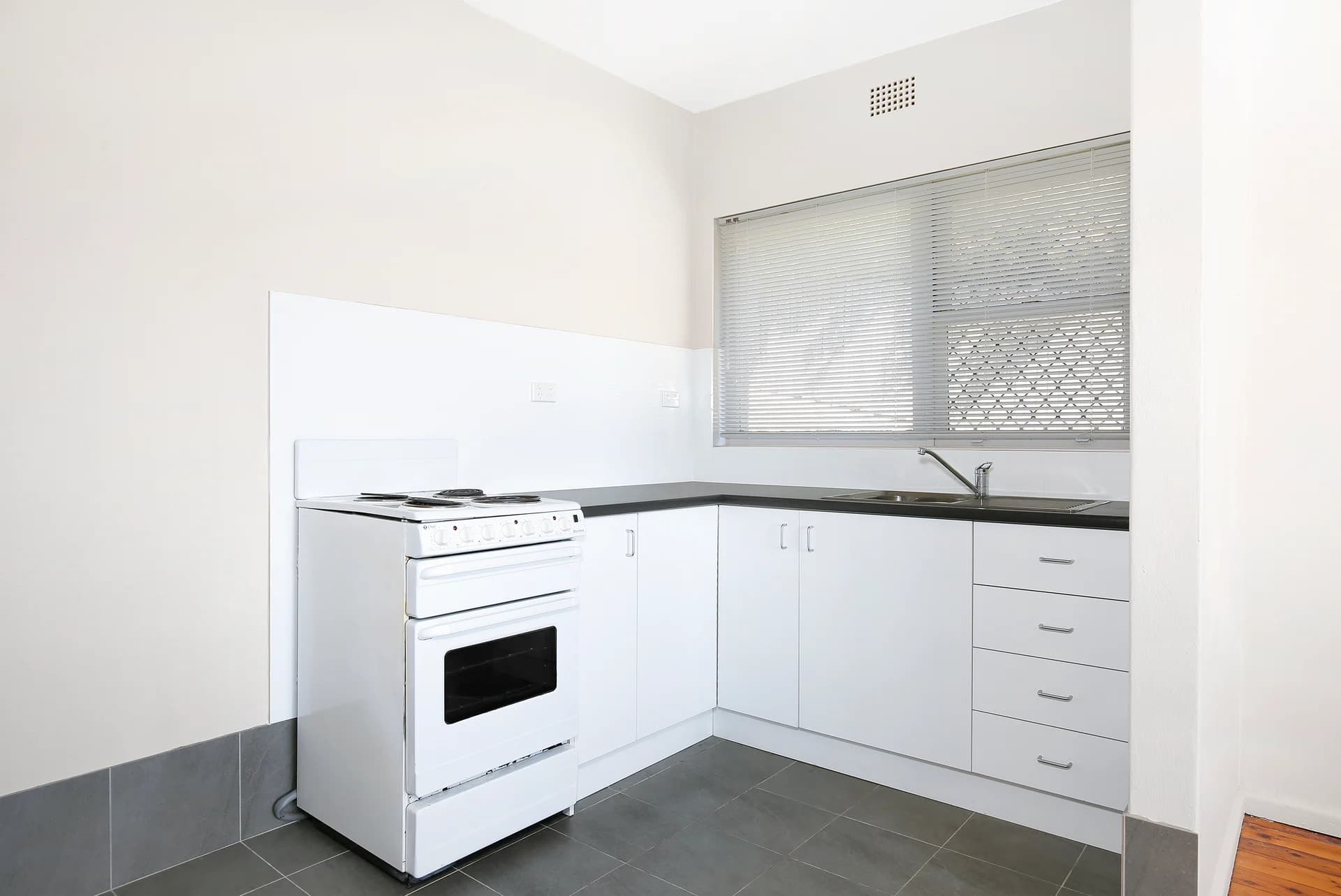 6 Korrongulla Crescent, PRIMBEE NSW 2502, Primbee - Image 1