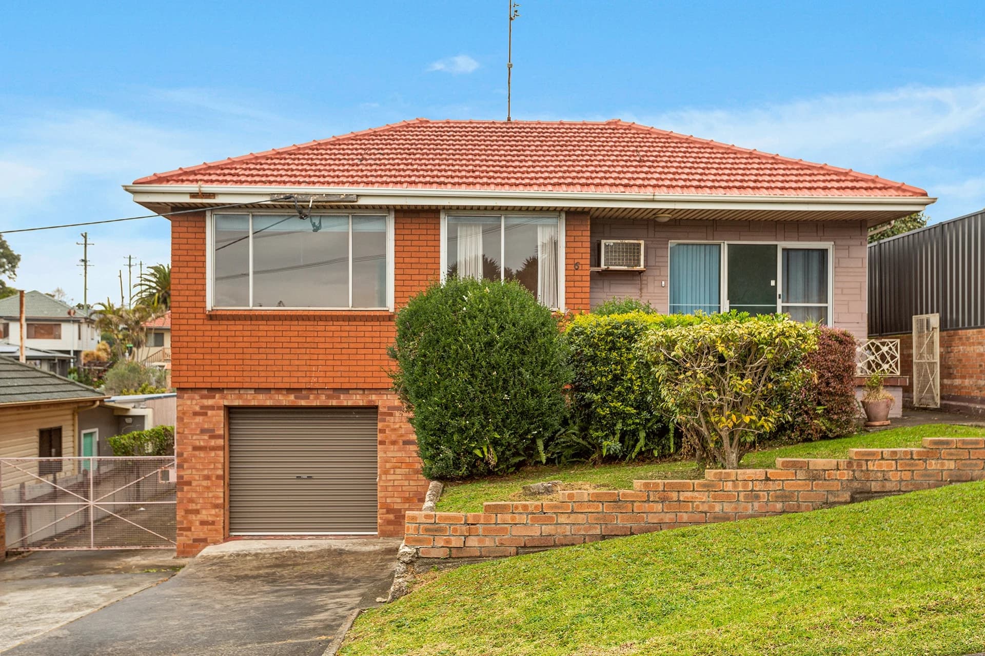 6 Denise Street, LAKE HEIGHTS NSW 2502, Lake Heights - Image 1