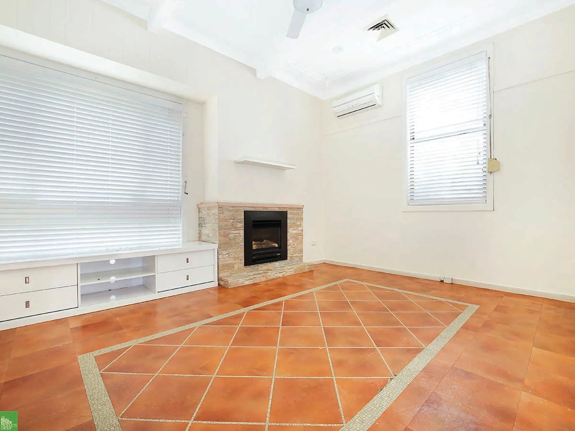49 Lindsay Street, UNANDERRA NSW 2526, Unanderra - Thumbnail 7