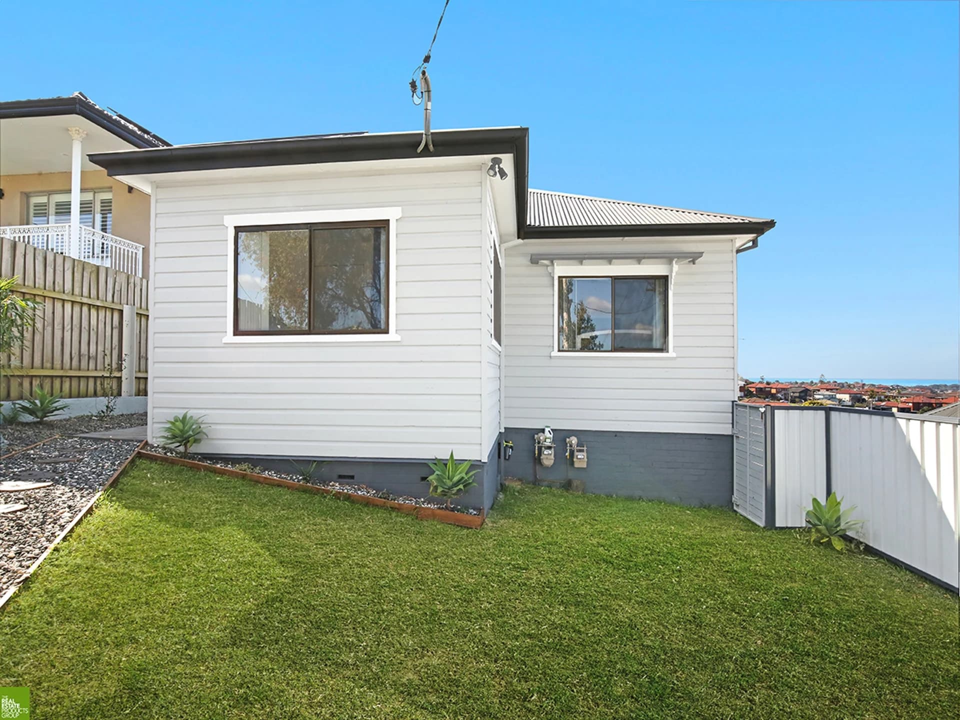 19 & 19A Lake Heights Road, LAKE HEIGHTS NSW 2502, Lake Heights - Thumbnail 6