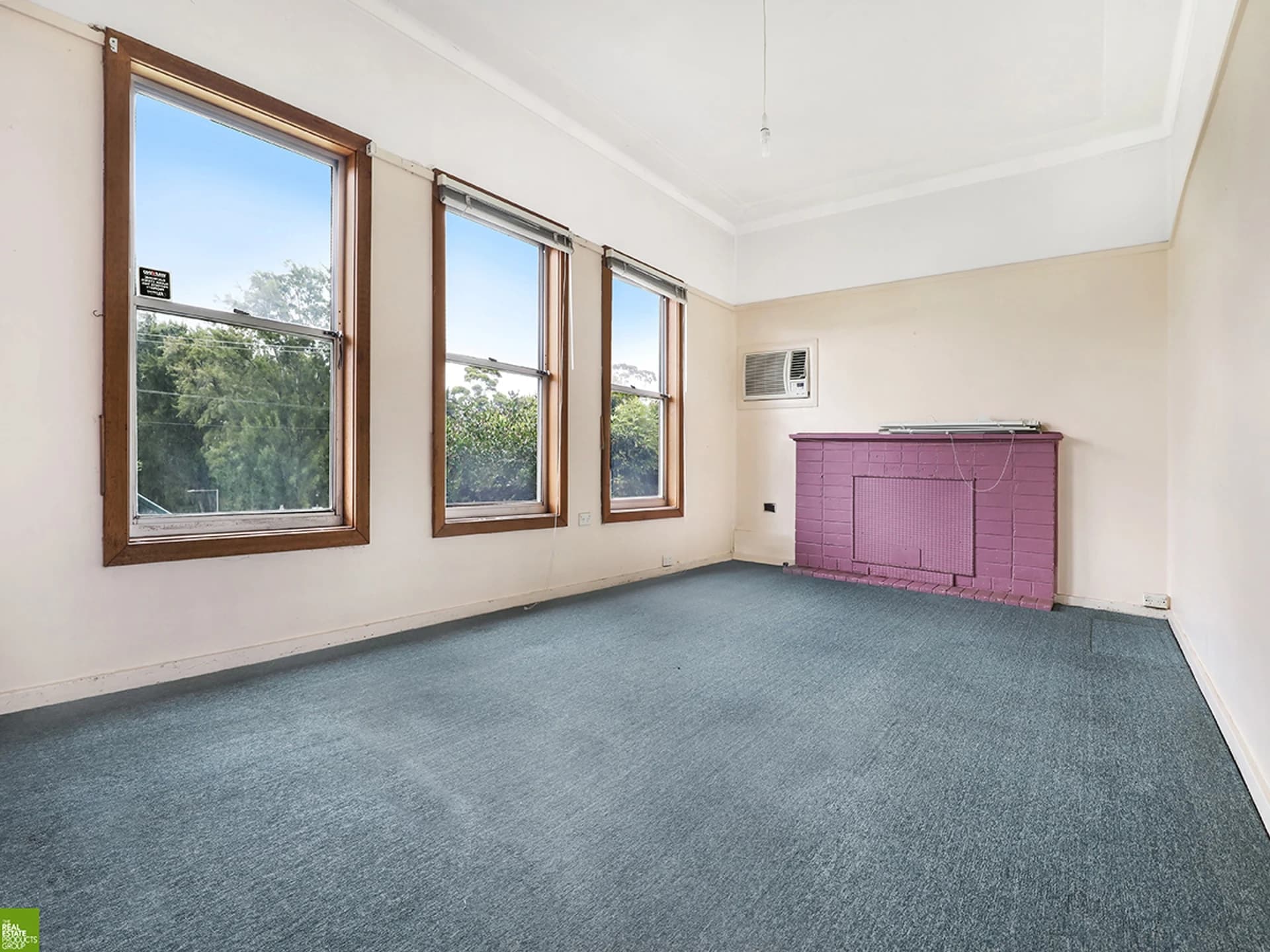 346 Gladstone Avenue, MOUNT SAINT THOMAS NSW 2500, Mount Saint Thomas - Thumbnail 2