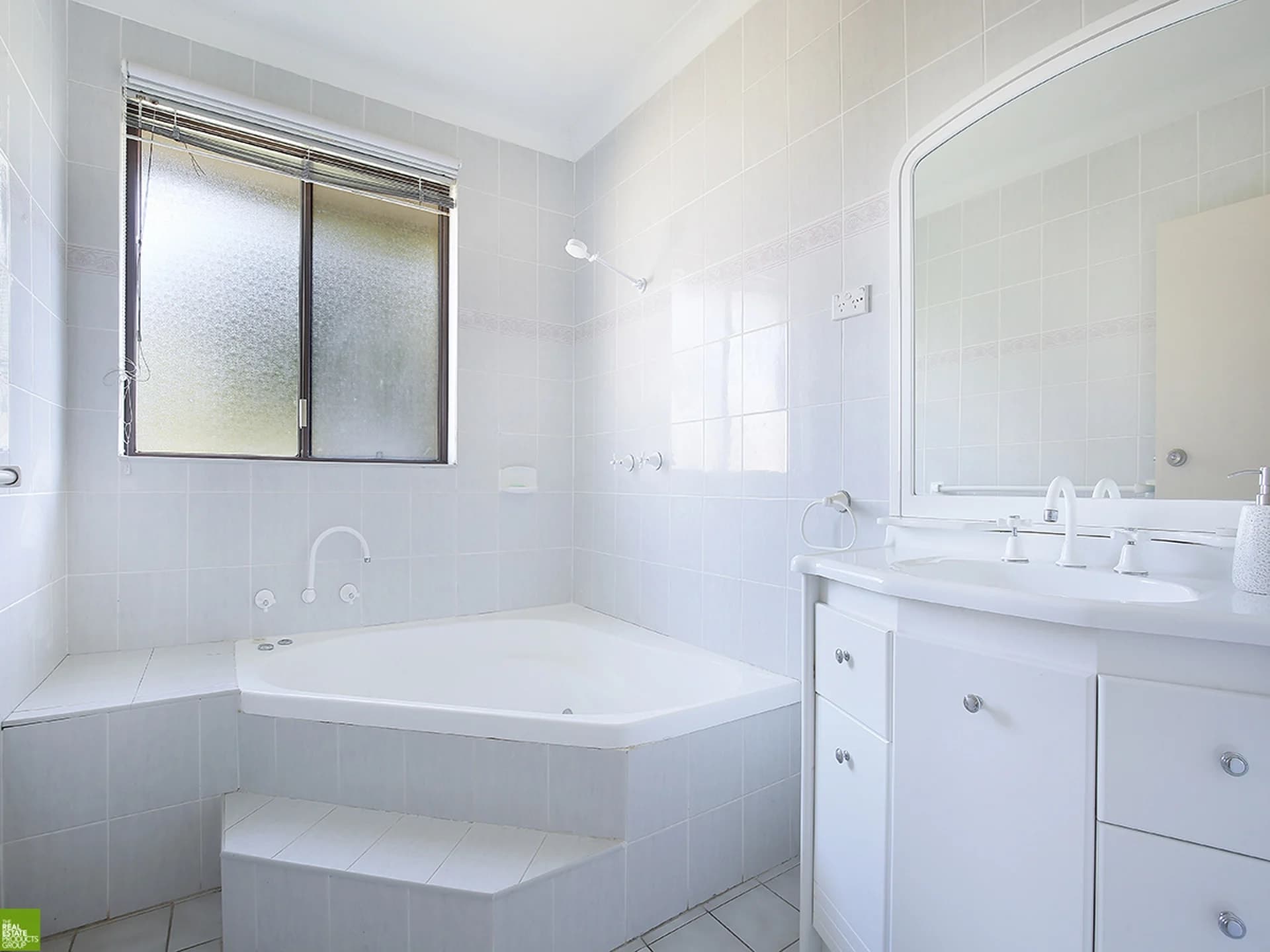 99 Cummins Street, UNANDERRA NSW 2526, Unanderra - Image 1