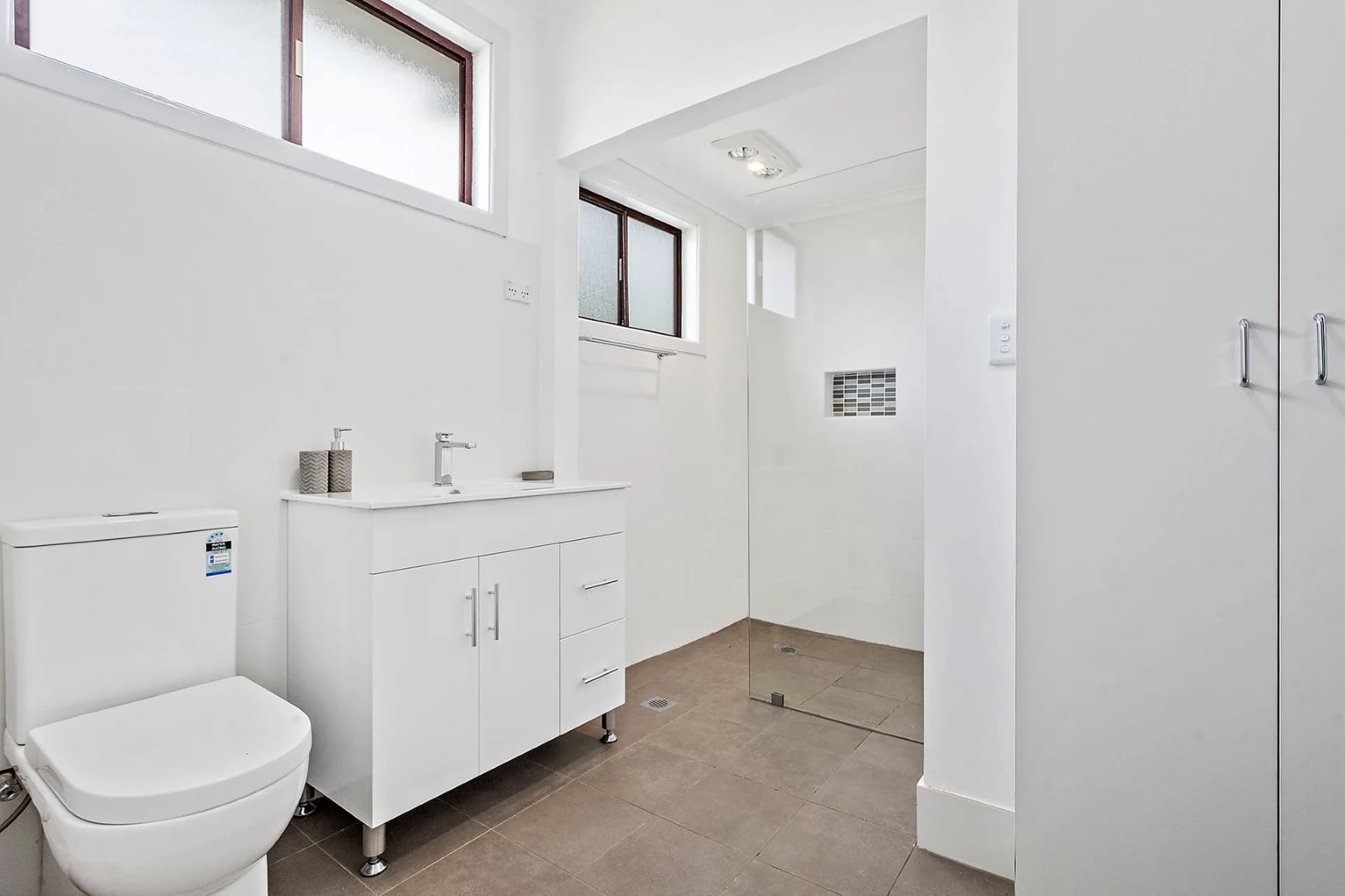 35 Denise Street, LAKE HEIGHTS NSW 2502, Lake Heights - Thumbnail 8