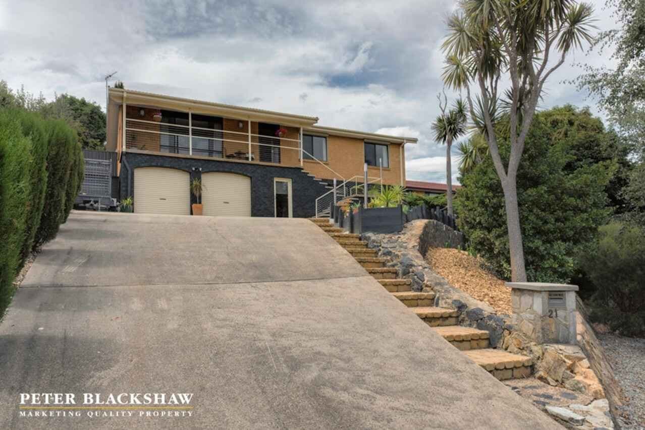 21 Mirrabucca Crescent, Giralang, Giralang - Thumbnail 2
