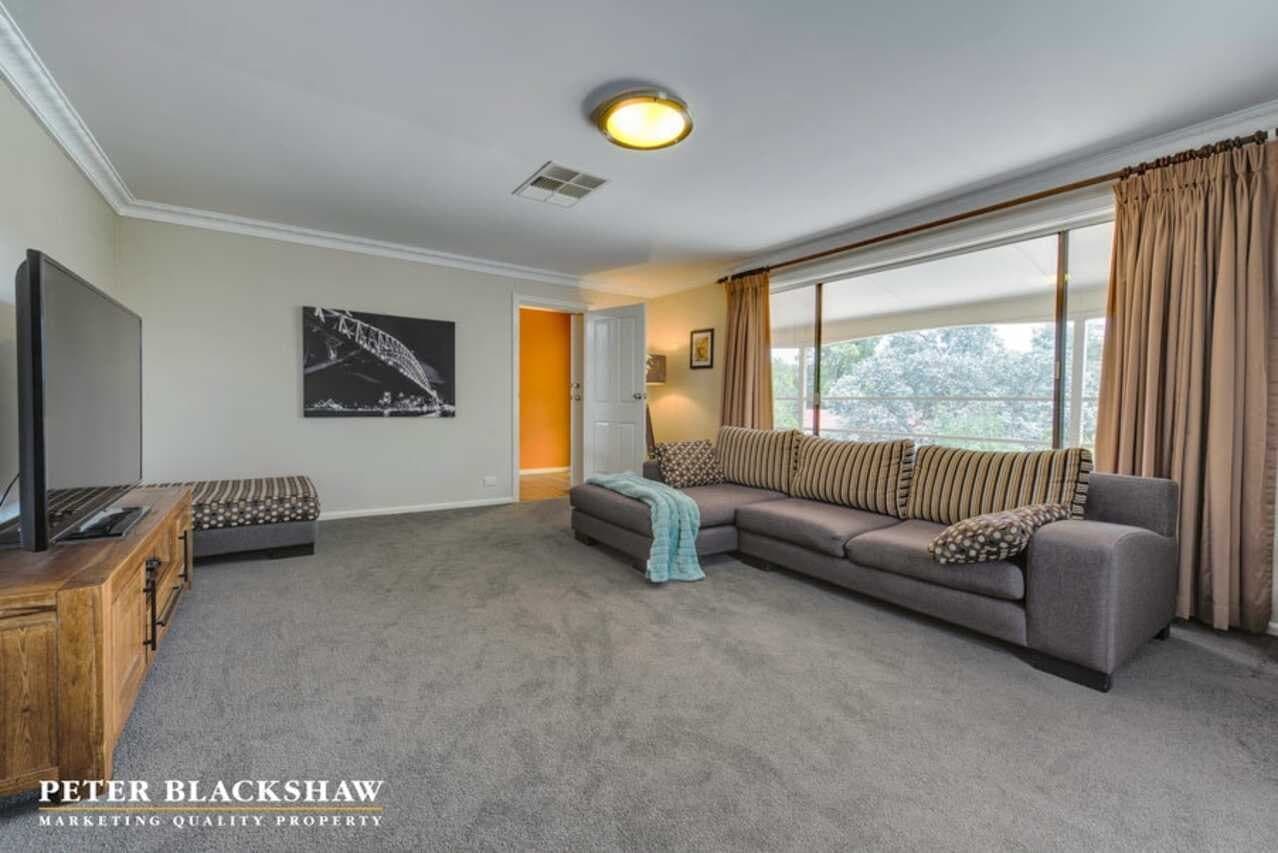 21 Mirrabucca Crescent, Giralang, Giralang - Thumbnail 5