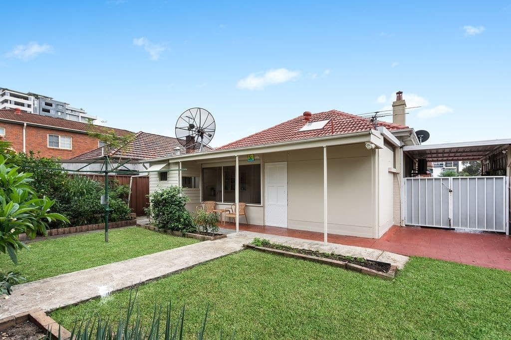 40 Carinya Avenue, Mascot - Thumbnail 8