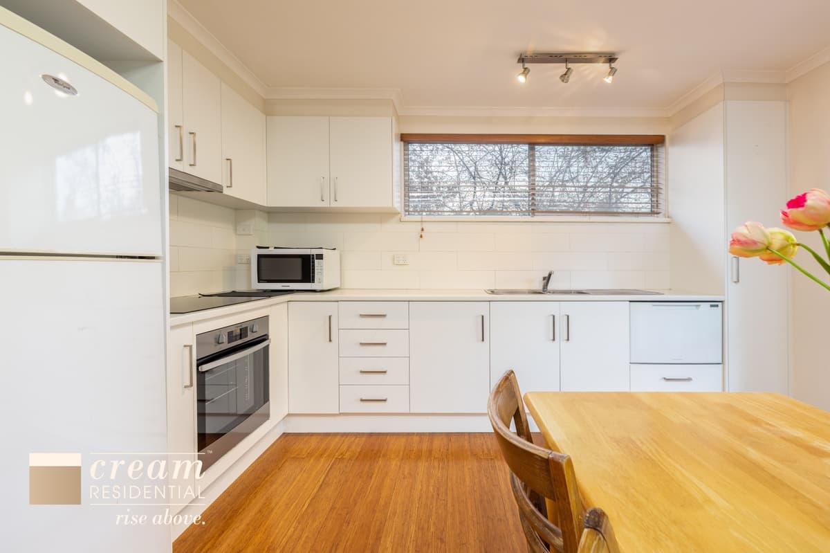 49 Gilmore Crescent, Garran, Garran - Thumbnail 3