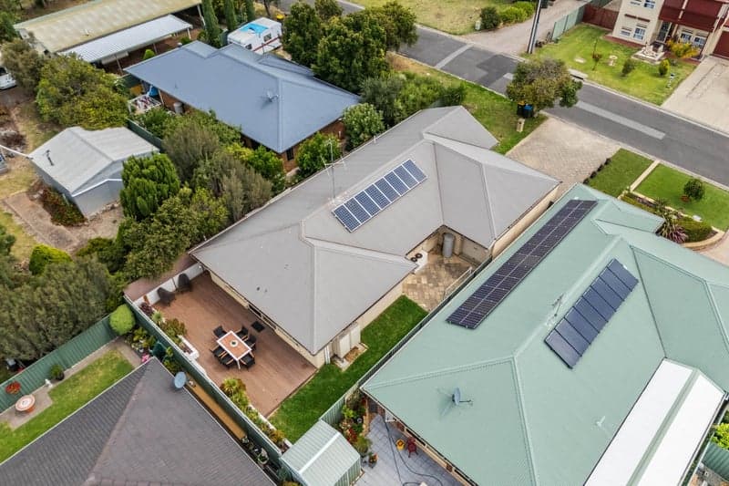 18 Sweetman Avenue, Encounter Bay - Thumbnail 2