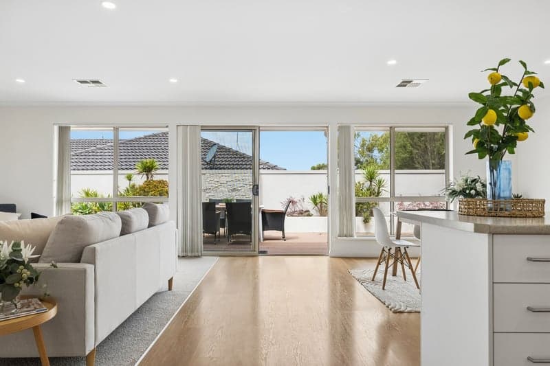 18 Sweetman Avenue, Encounter Bay - Thumbnail 4