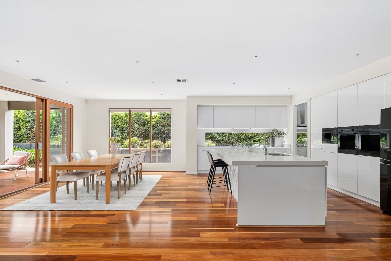 46 Warner Avenue, Ashburton - Thumbnail 3