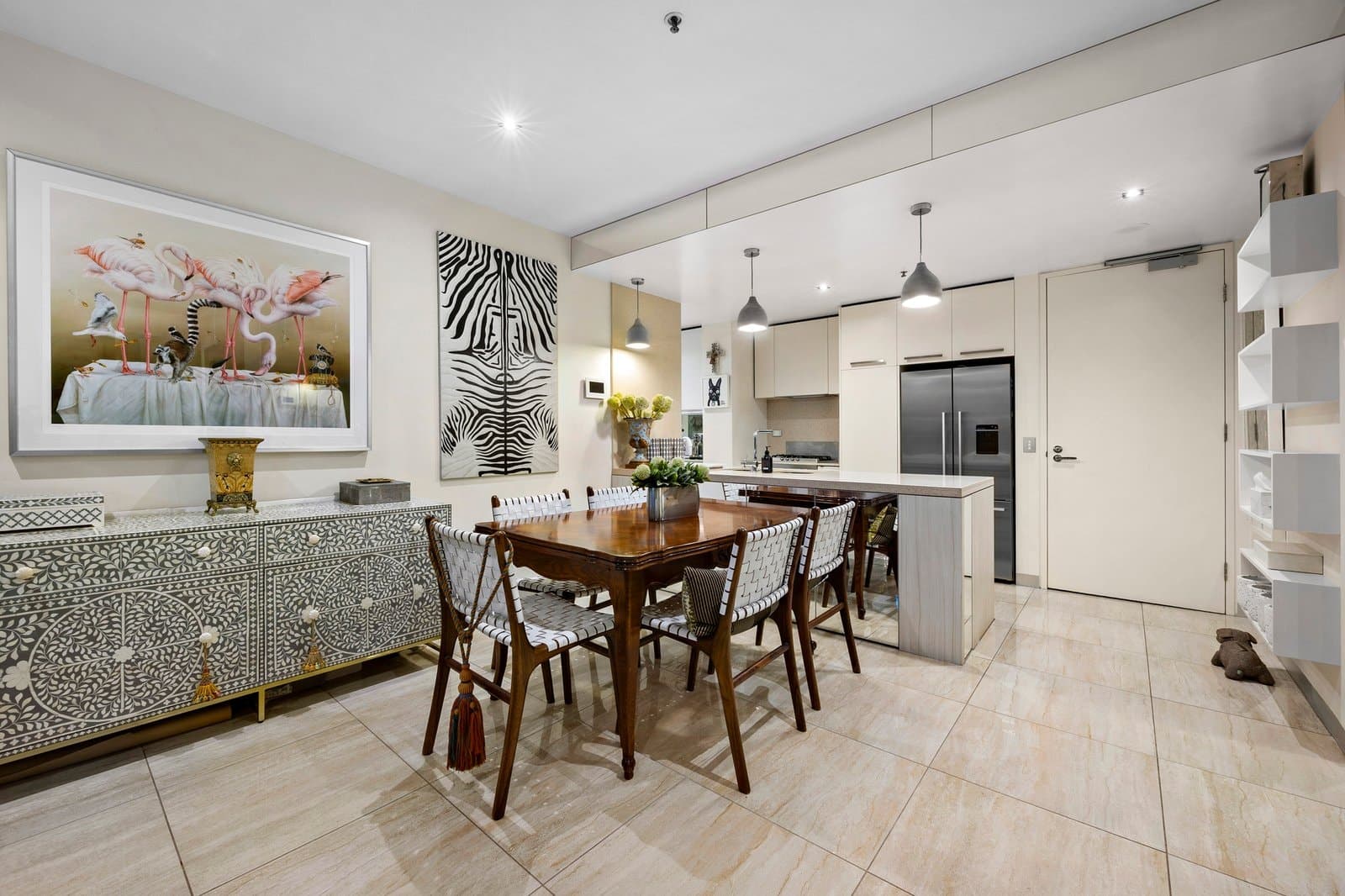 411/1 Roy Street, Melbourne - Thumbnail 2