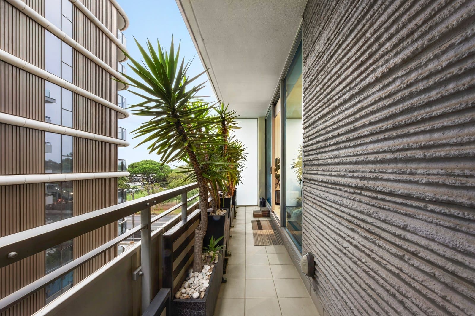 411/1 Roy Street, Melbourne - Thumbnail 8