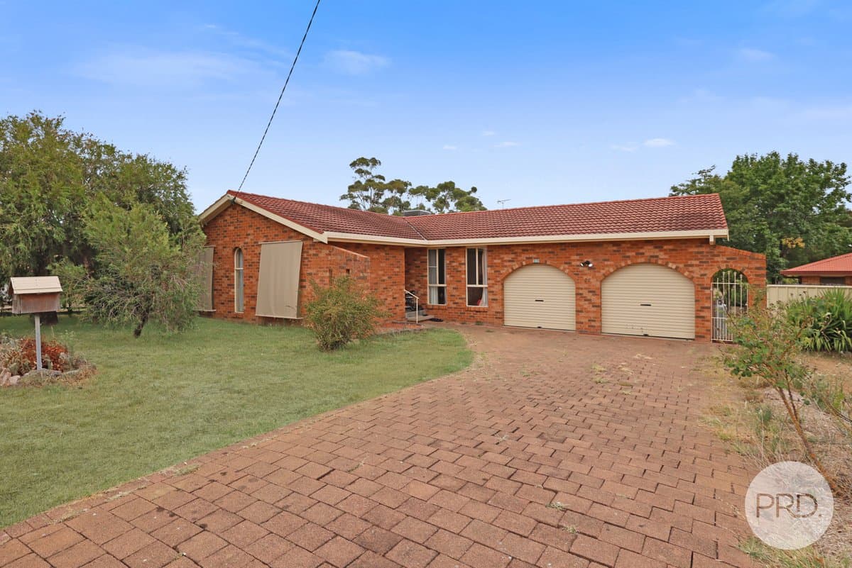 26 Craigends Lane, TAMWORTH NSW 2340, Hillvue - Image 1