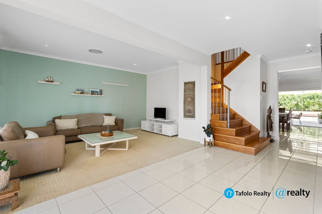 3 Huntly Place, Redland Bay, QLD, 4165, Redland Bay - Thumbnail 2