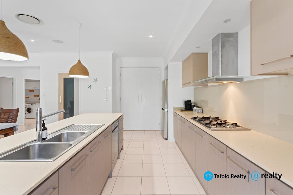 3 Huntly Place, Redland Bay, QLD, 4165, Redland Bay - Thumbnail 8
