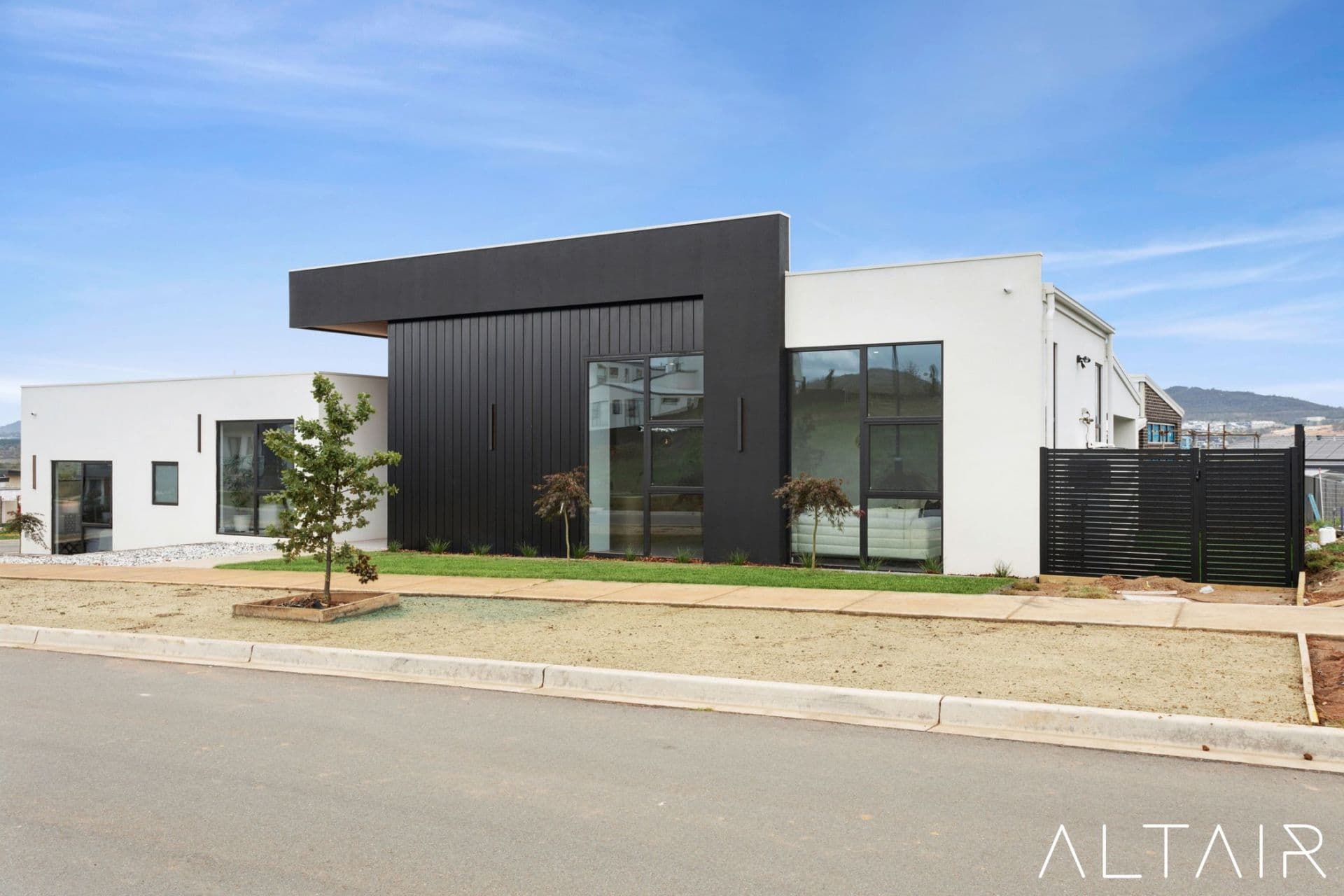2 Skyring Street, Whitlam, ACT, Whitlam - Thumbnail 4