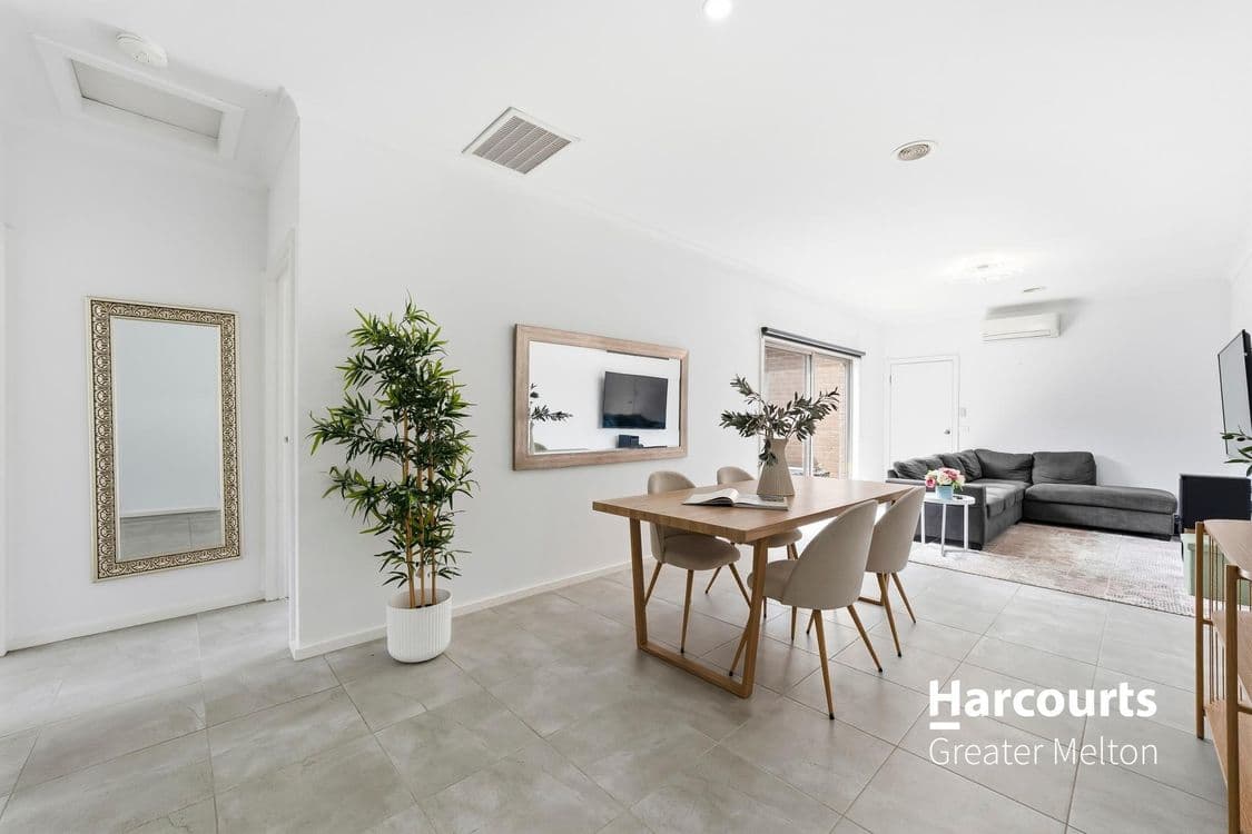 54 Cranberry Crescent, MANOR LAKES, VIC 3024, Manor Lakes - Thumbnail 5
