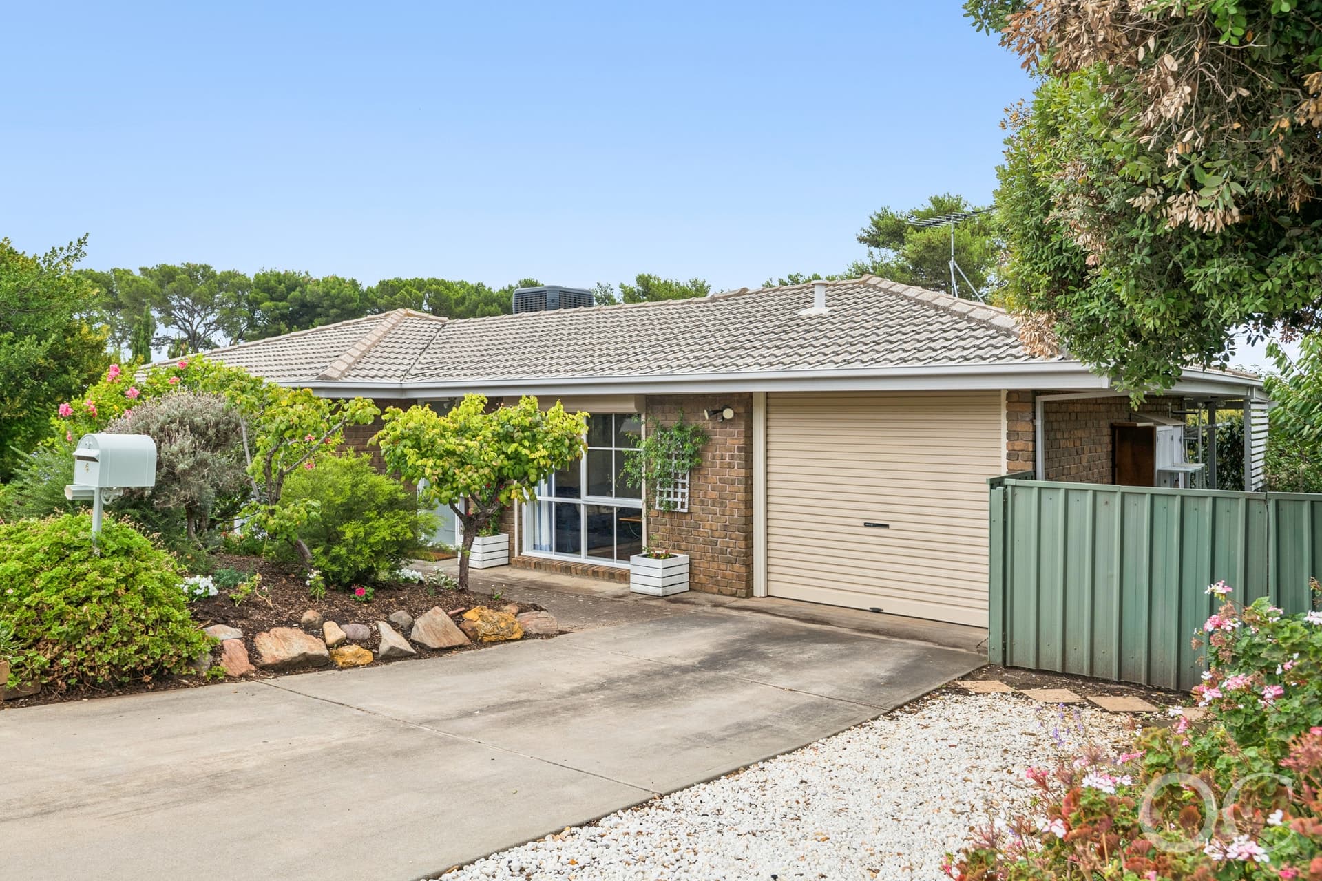 4 Balandra Street, Hallett Cove - Thumbnail 2