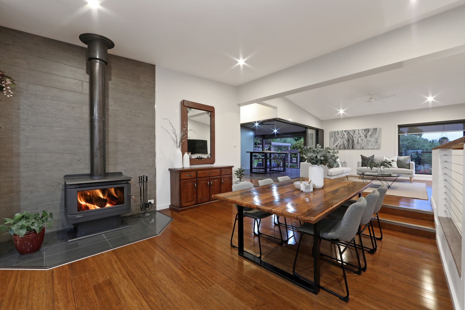 16 Clematis Avenue, Ferntree Gully, VIC 3156, Ferntree Gully - Thumbnail 3