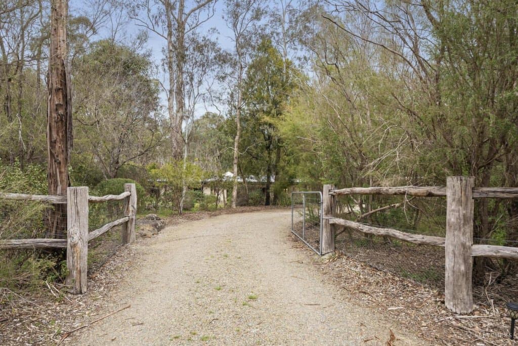 48 Osborne Road, North Warrandyte - Thumbnail 4