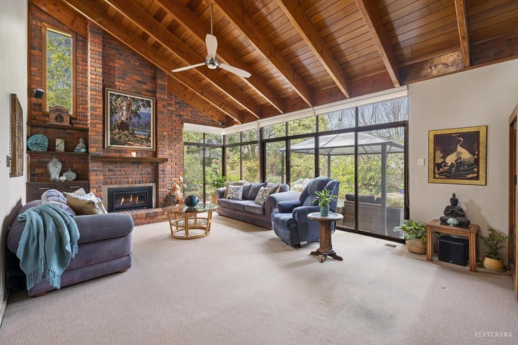 1 Fran Court, Ringwood - Thumbnail 2