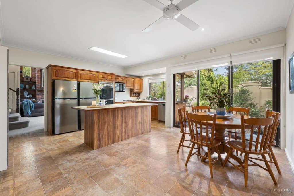 1 Fran Court, Ringwood - Thumbnail 4