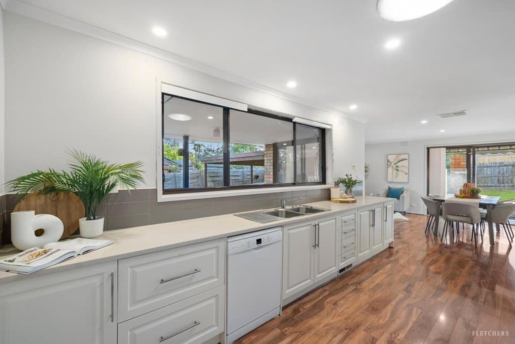 61 Jeffrey Drive, Ringwood - Thumbnail 3