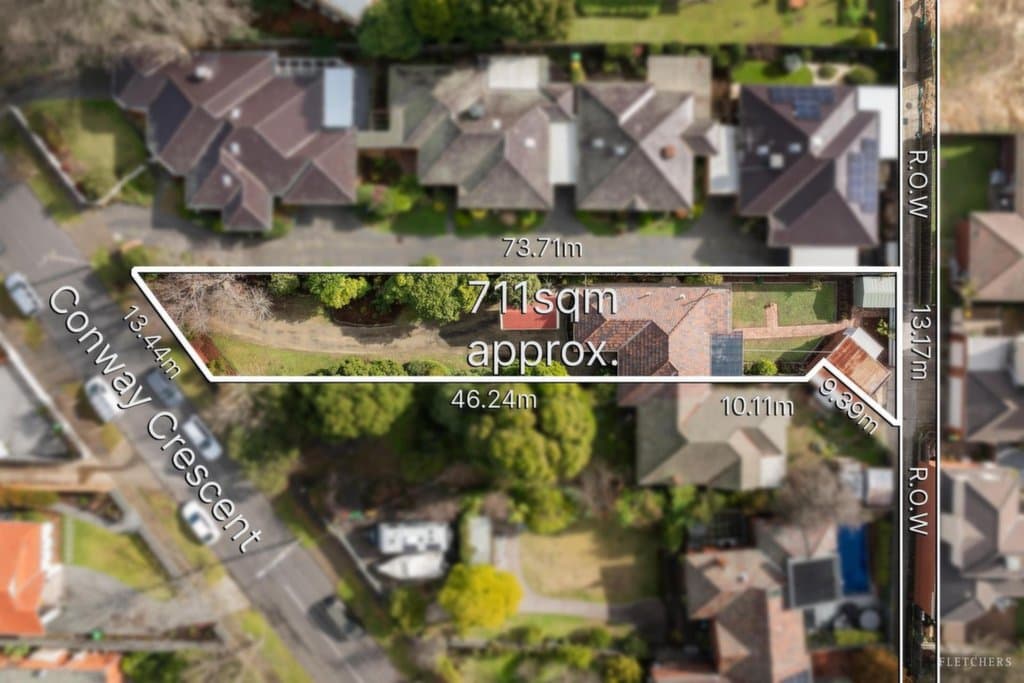 7 Conway Crescent, Balwyn - Thumbnail 2