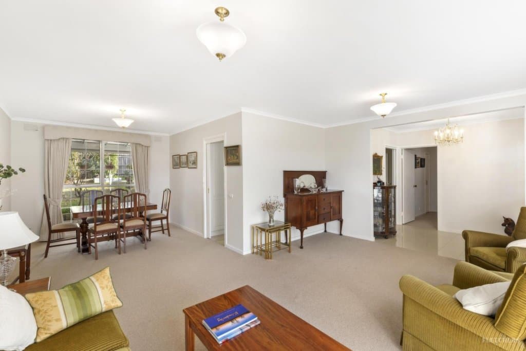 7 Newbury Close, Templestowe Lower - Thumbnail 5