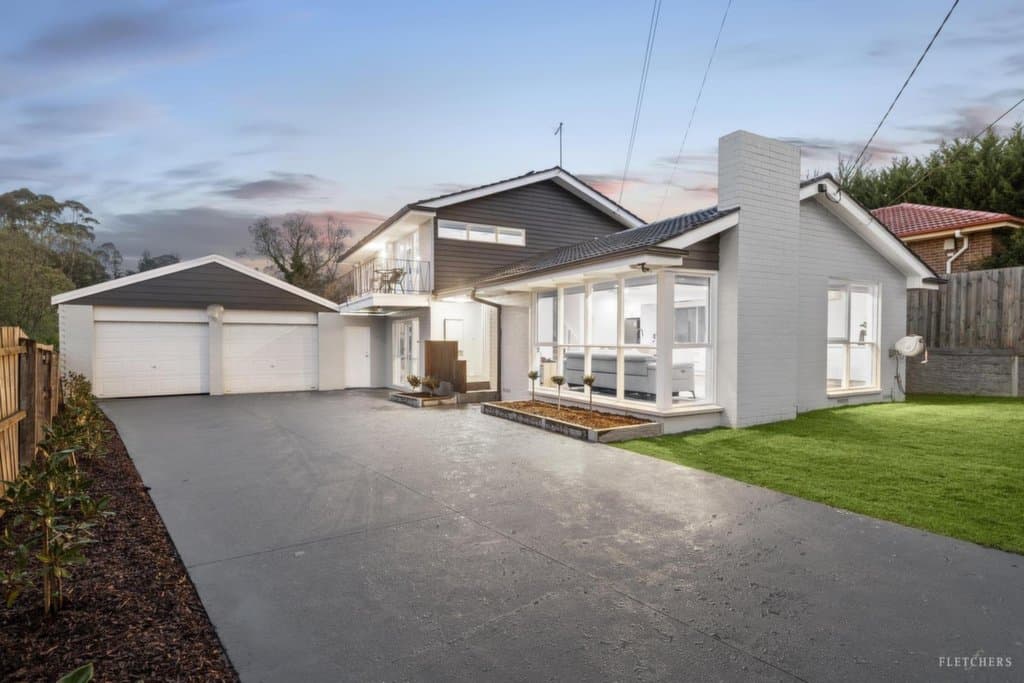 6 Clubpoint Drive, Chirnside Park - Image 1