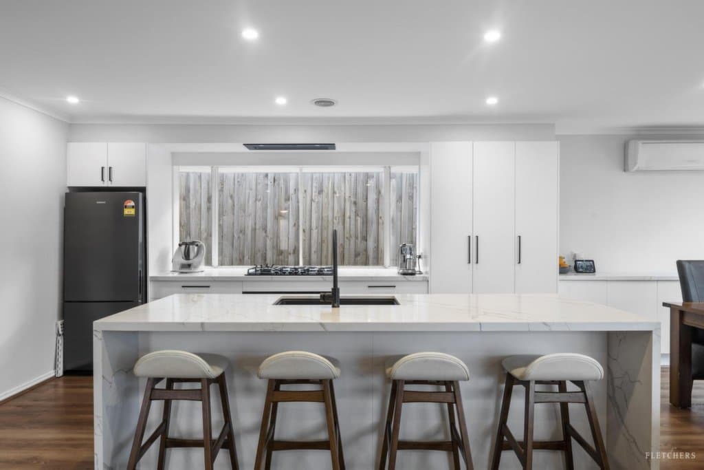 6 Clubpoint Drive, Chirnside Park - Thumbnail 4