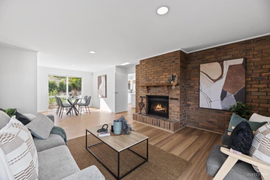8 Wentworth Court, Mooroolbark - Thumbnail 2