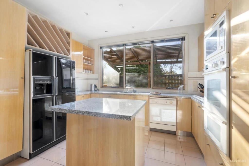2/317 Belmore Road, Balwyn North - Thumbnail 3