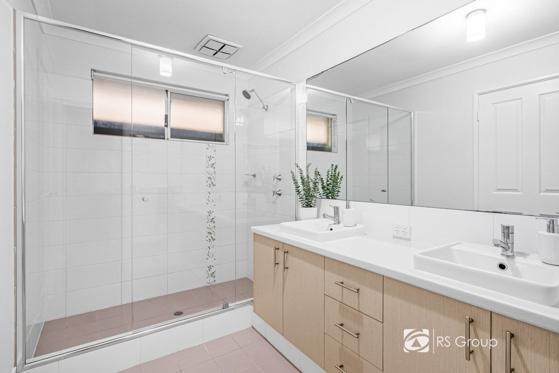 13 Padua Road, Piara Waters WA 6112, Piara Waters - Thumbnail 5