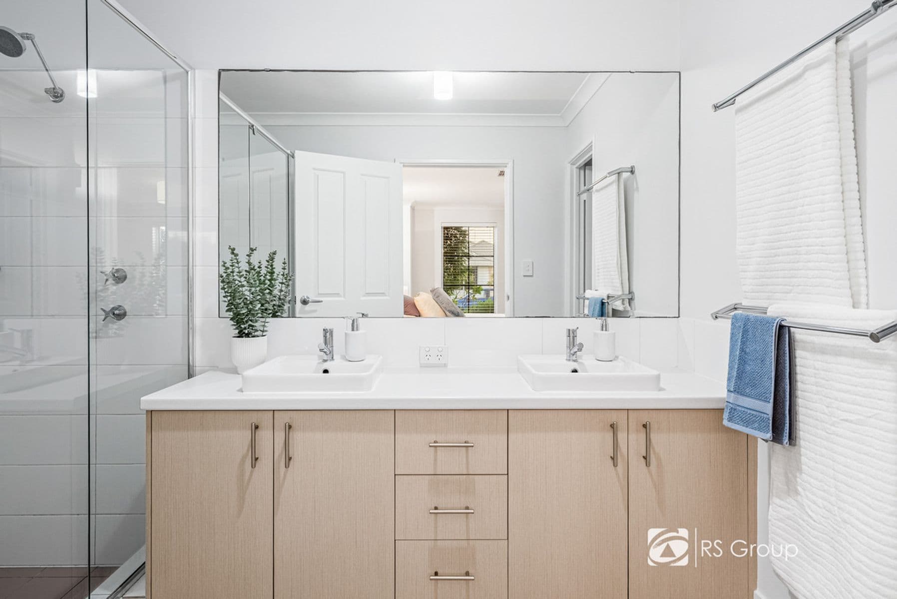 13 Padua Road, Piara Waters WA 6112, Piara Waters - Thumbnail 6