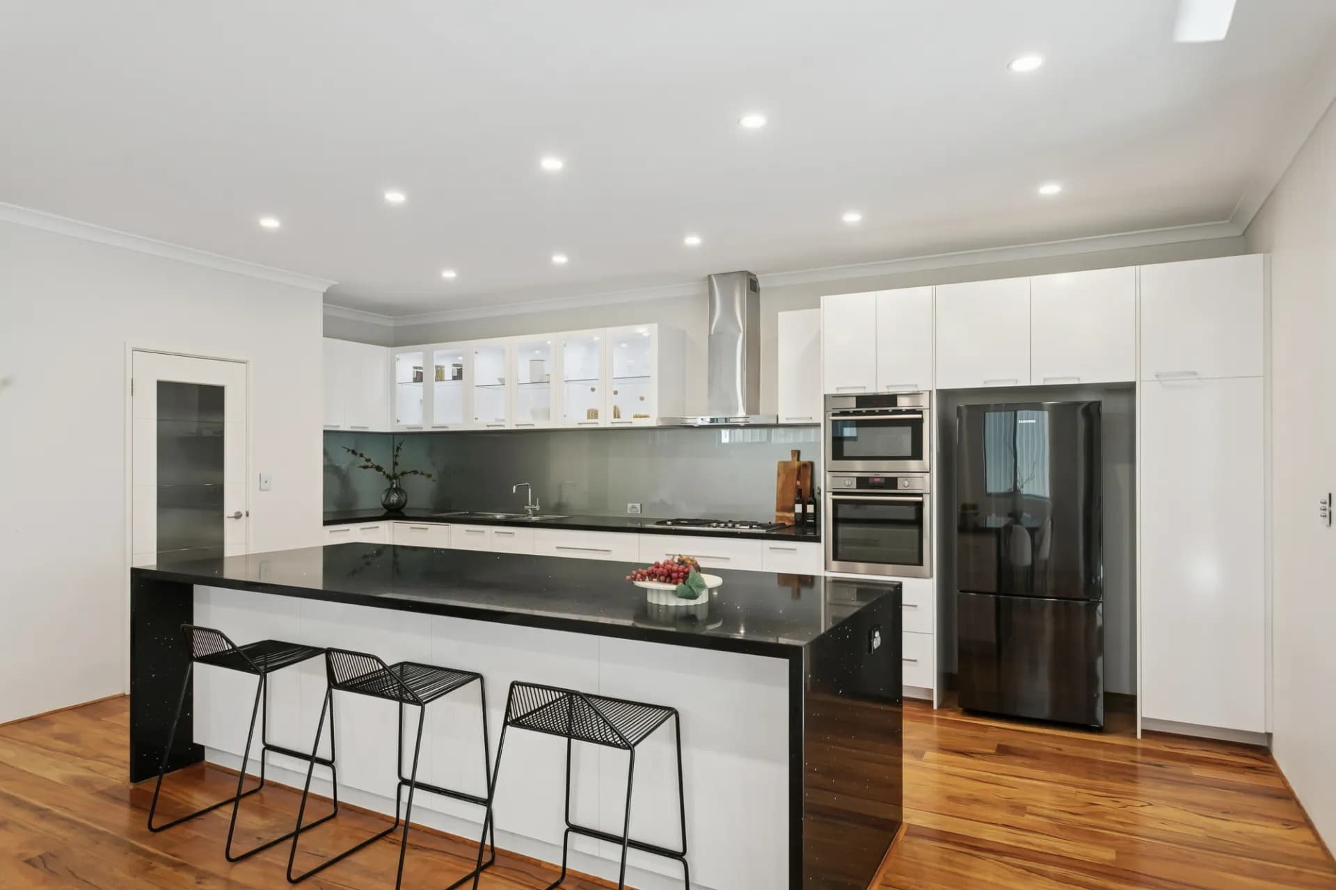 21 Little Street, Karrinyup - Thumbnail 6