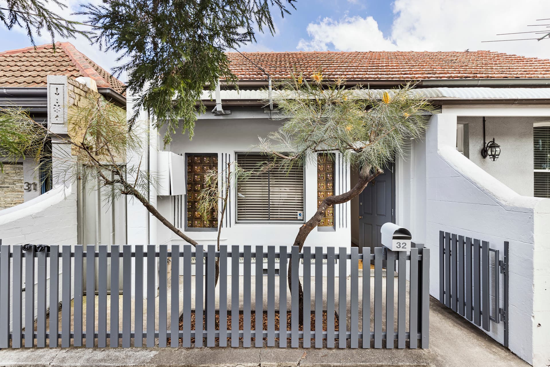 32 Carlton Crescent, Summer Hill - Thumbnail 2