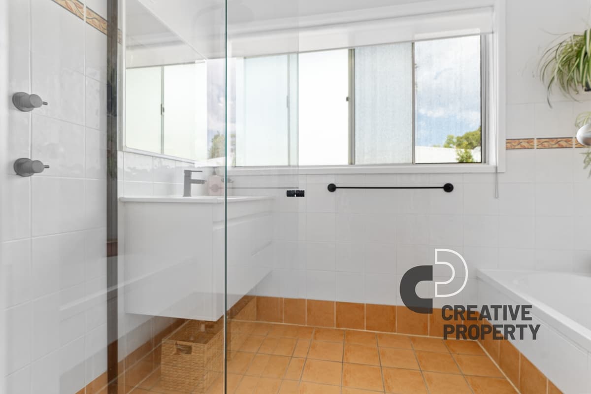 21 Elizabeth Cook Drive, Rankin Park, Rankin Park - Thumbnail 3
