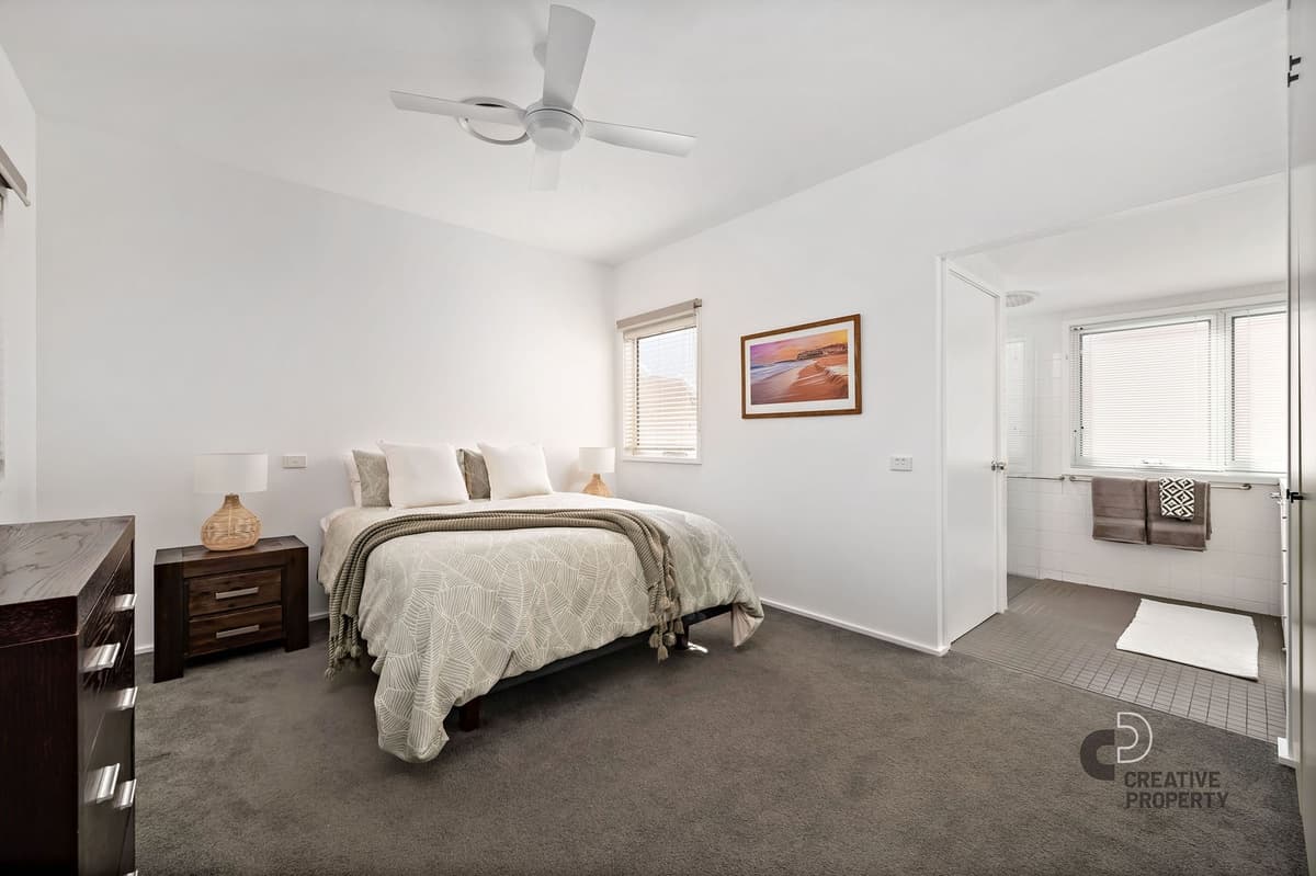 1/4 Robert Street, Merewether, Merewether - Thumbnail 2